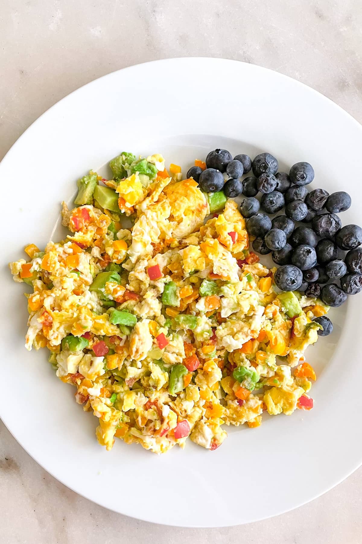 Egg scramble with Avocado and Bell Peppers
